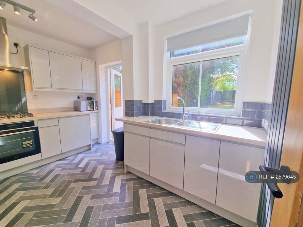 Additional image 4 of Valley Road, Solihull, B92