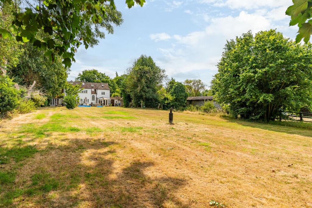 Additional image 26 of Danesbury Park Road, Welwyn