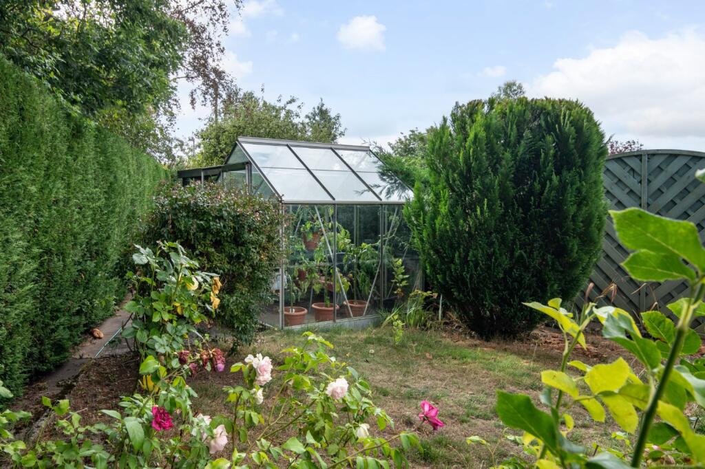 Additional image 17 of Brueton Avenue, Bromsgrove, Worcestershire, B60