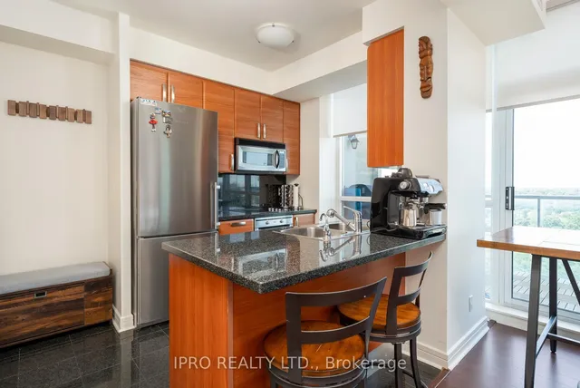 Additional image 9 of 1 Avondale Ave Unit 902