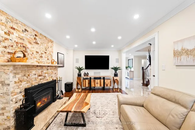 Additional image 14 of 286 Winfield Terr