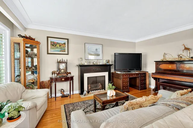 Additional image 15 of 593 Braemore Rd