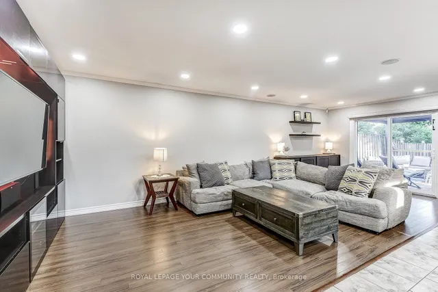 Additional image 8 of 38 Gainsborough Rd