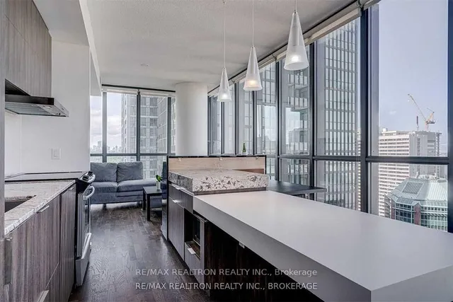 Additional image 7 of 101 Charles St Unit 1710