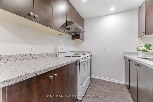 Additional image 38 of 27 Jay St