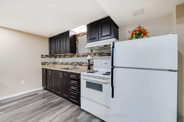 Additional image 49 of 1107 Barr Cres