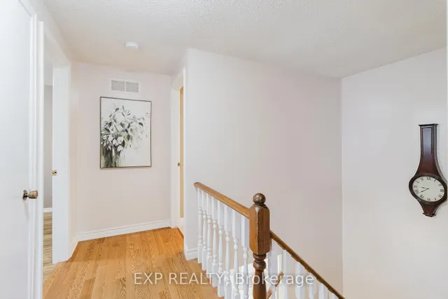 Additional image 21 of 8 Viva Crt