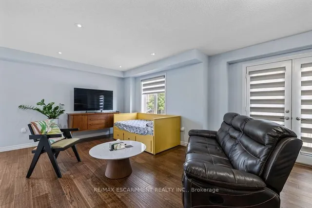 Additional image 20 of 235 Bellagio Ave