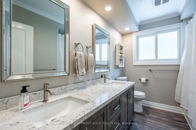 Additional image 10 of 324 Parkside Dr