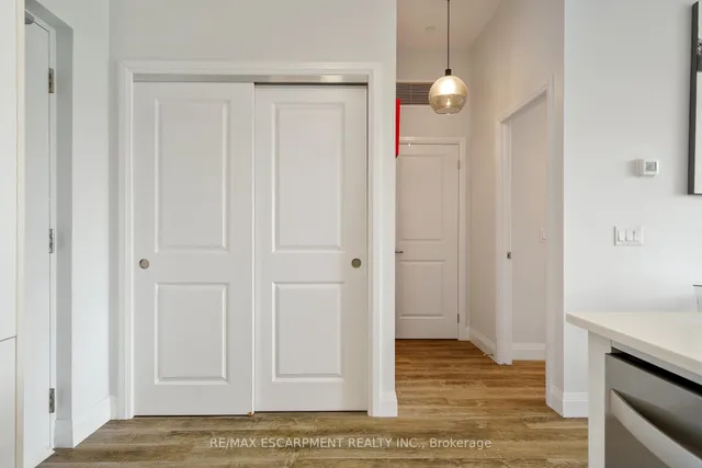 Additional image 5 of 1 Redfern Ave Unit 127