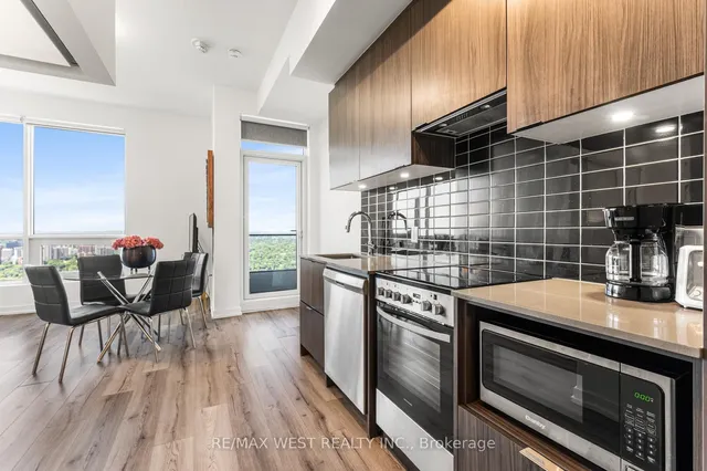 Additional image 5 of 395 Bloor St Unit 5005