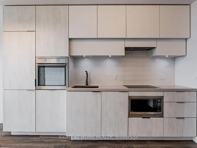 Additional image 10 of 8 Eglinton Ave Unit 3809