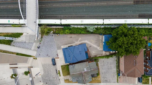 Additional image 29 of 31 John St