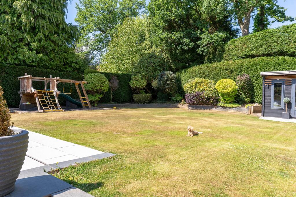 Additional image 33 of Plymouth Road, Barnt Green, B45