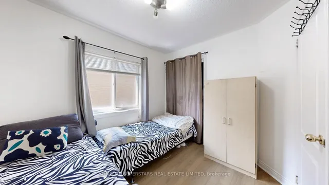 Additional image 24 of 288 Pressed Brick Dr