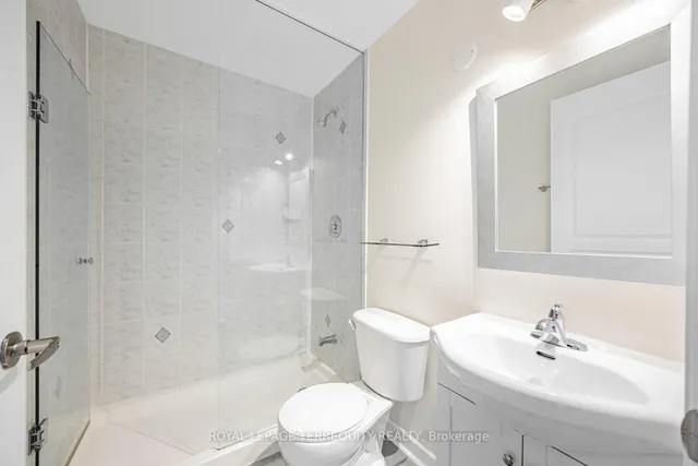 Additional image 24 of 438 Richmond St Unit 722