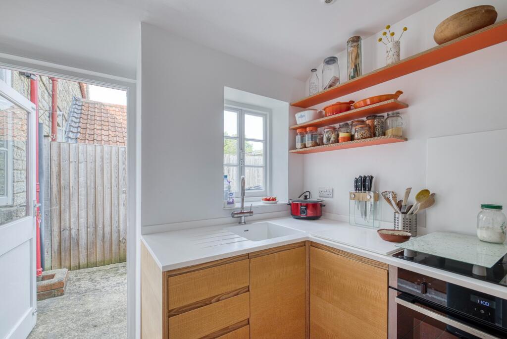 Additional image 12 of Most desirable road in Street