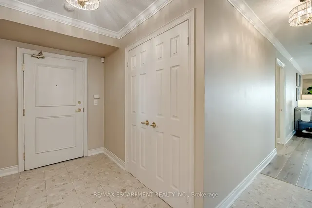 Additional image 4 of 442 Maple Ave Unit 408