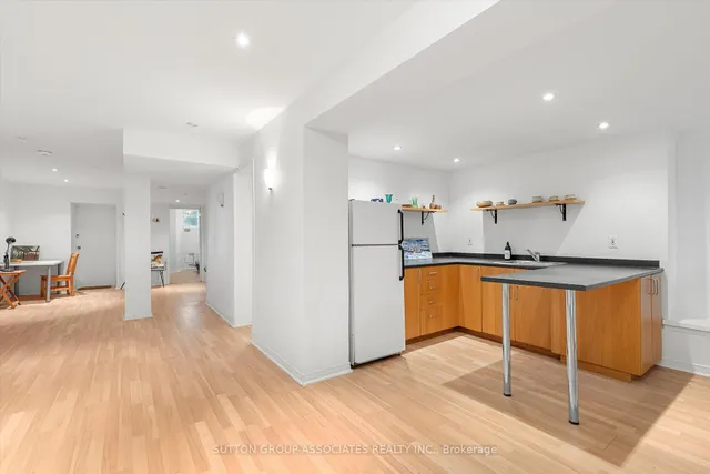 Additional image 43 of 158 Walmer Rd