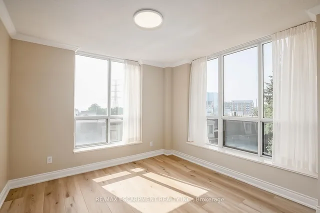 Additional image 15 of 442 Maple Ave Unit 408