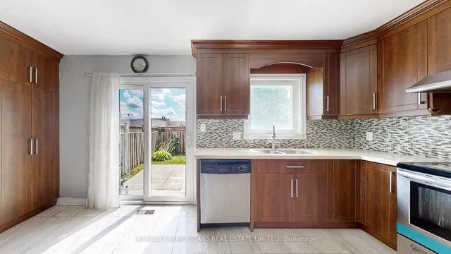 Additional image 13 of 288 Pressed Brick Dr