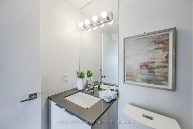 Additional image 30 of 609 Avenue Rd Unit 904