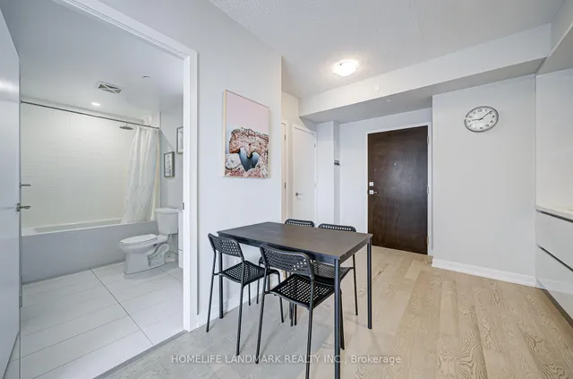 Additional image 13 of 2221 Yonge St Unit 2304