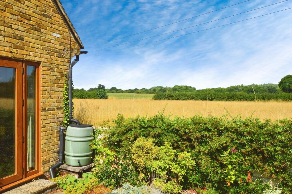 Additional image 24 of Roestock Lane, Colney Heath, AL4