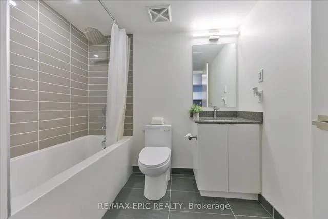 Additional image 22 of 500 Wilson Ave Unit 622