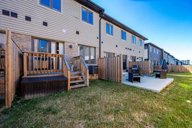 Additional image 26 of 8 Greenwich Ave