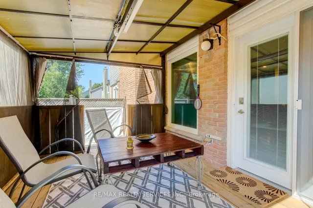 Additional image 42 of 72 Sparklett Cres