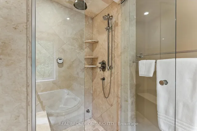 Additional image 28 of 31 Cullum Dr