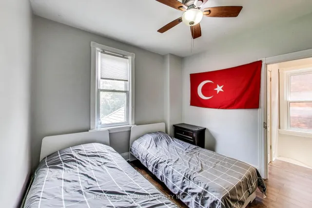 Additional image 11 of 8 Madison Ave