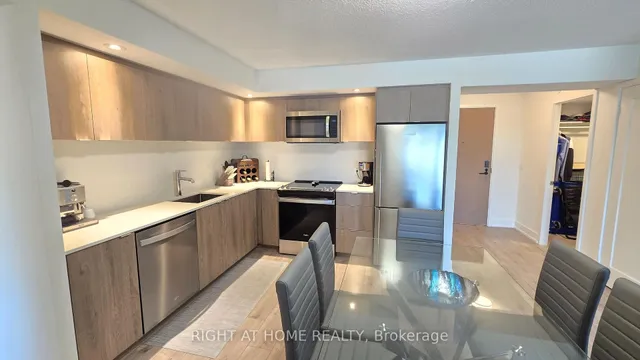 Additional image 31 of 10 Eva Rd Unit 507