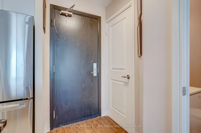 Additional image 10 of 90 Absolute Ave Unit 2410