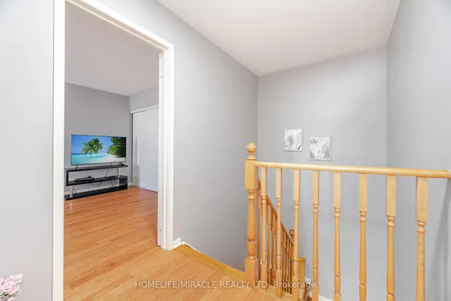 Additional image 29 of 83 Mondeo Dr Unit 32