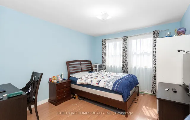 Additional image 25 of 161 Kingsbridge Garden Circ