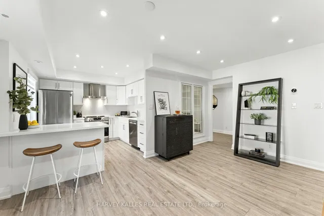 Additional image 7 of 30 Western Battery Rd Unit 326