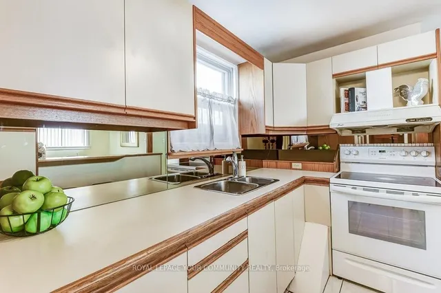 Additional image 13 of 17 Dyson Blvd