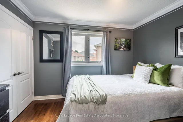 Additional image 32 of 16 Sandyside Cres