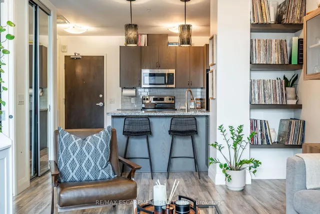 Additional image 16 of 118 King St Unit 921