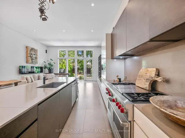 Additional image 9 of 416 Roselawn Ave