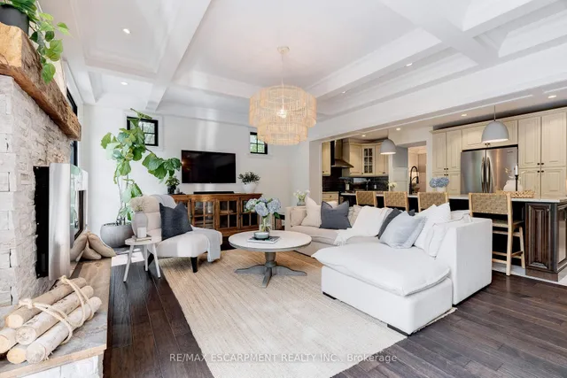 Additional image 9 of 640 George St