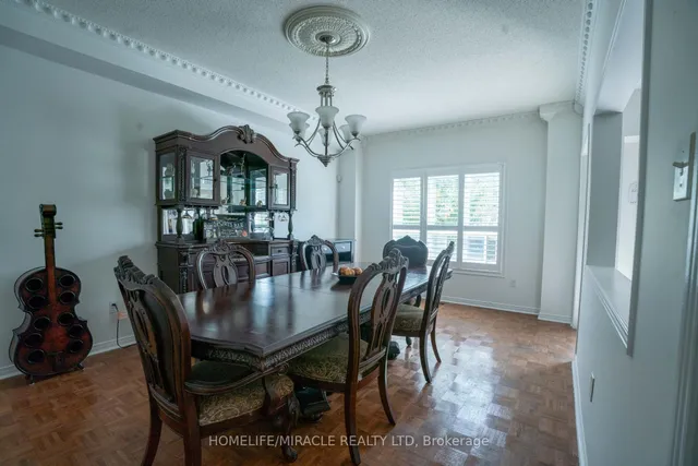 Additional image 20 of 16 Signet Crt