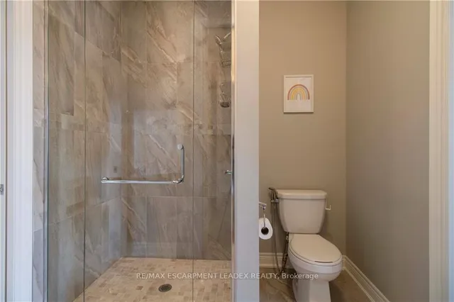 Additional image 43 of 19 SECINARO Ave