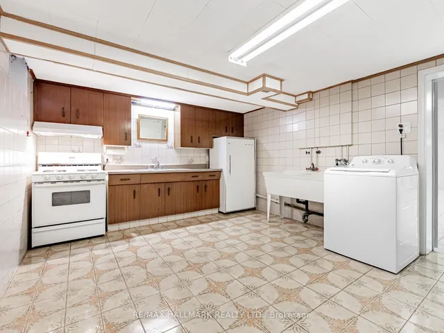 Additional image 36 of 31 Woodenhill Crt