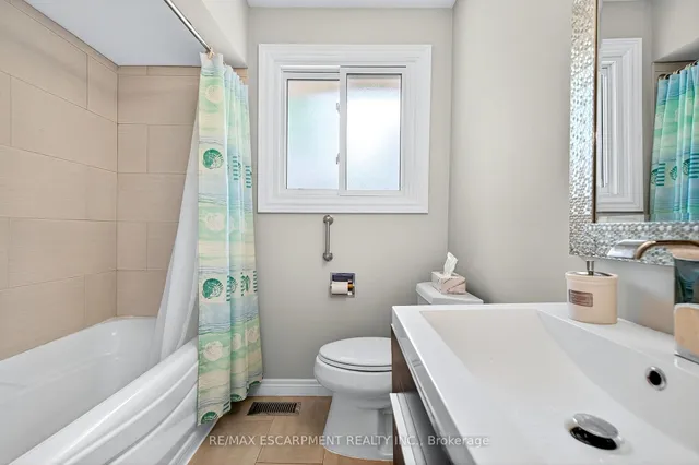 Additional image 25 of 593 Braemore Rd