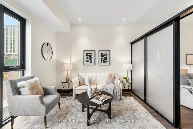 Additional image 6 of 121 King St East St Unit 206