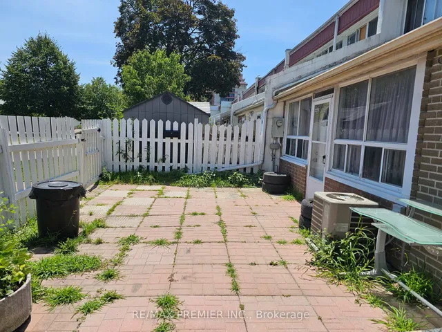 Additional image 3 of 2901 Jane St Unit Unit 15