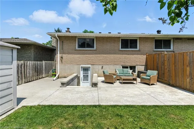 Additional image 39 of 374 Magnolia Dr